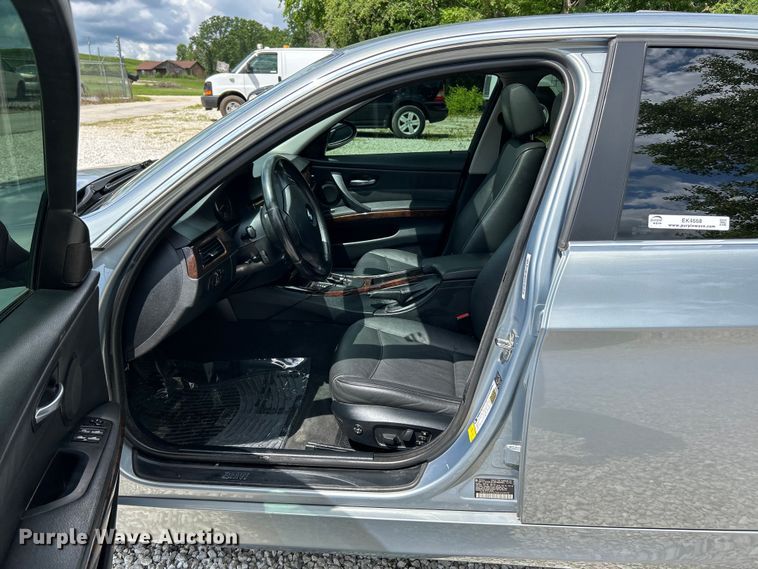 image for item EK4668 2006 BMW 330XI 