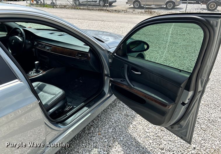 image for item EK4668 2006 BMW 330XI 