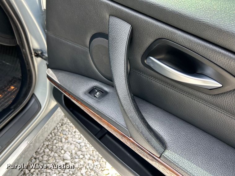 image for item EK4668 2006 BMW 330XI 