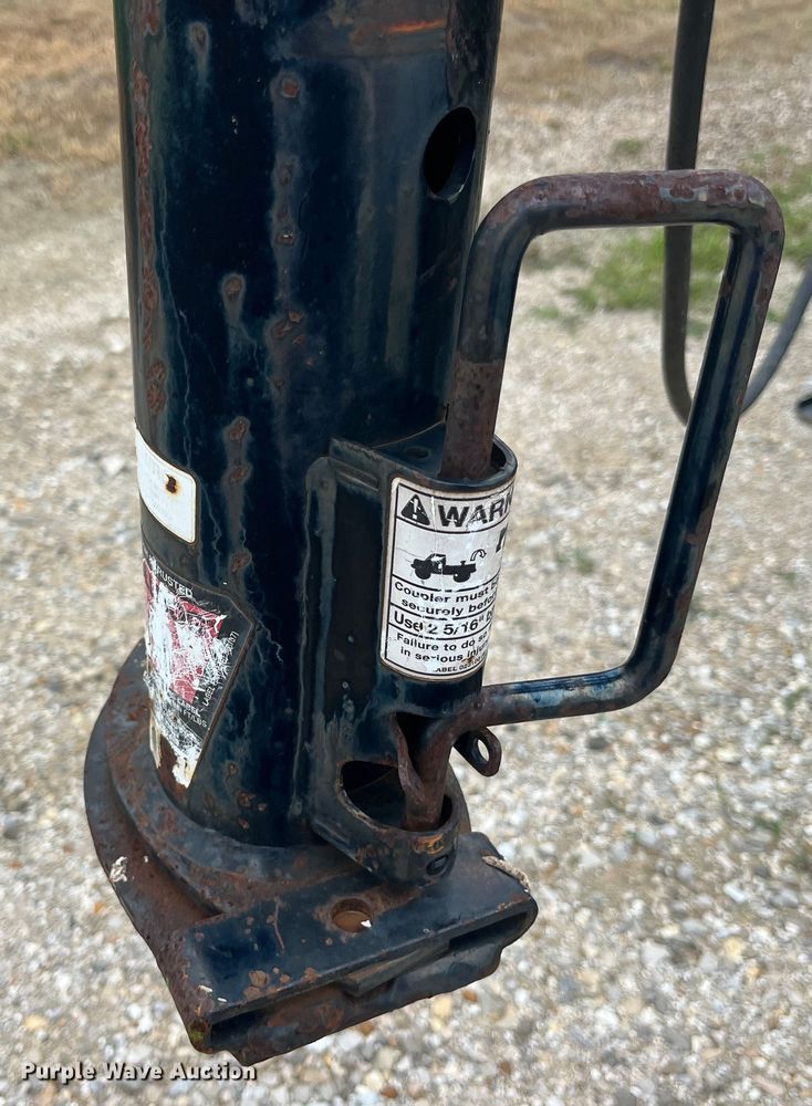 image for item EK8922 2011 Trailerman HHG8235F20 equipment trailer