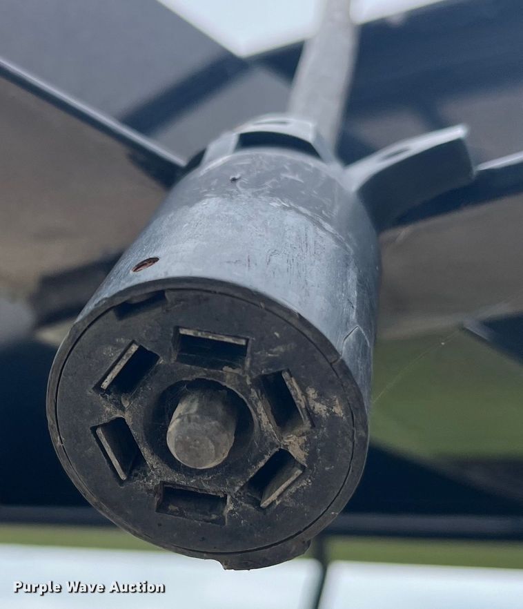 image for item EK8922 2011 Trailerman HHG8235F20 equipment trailer