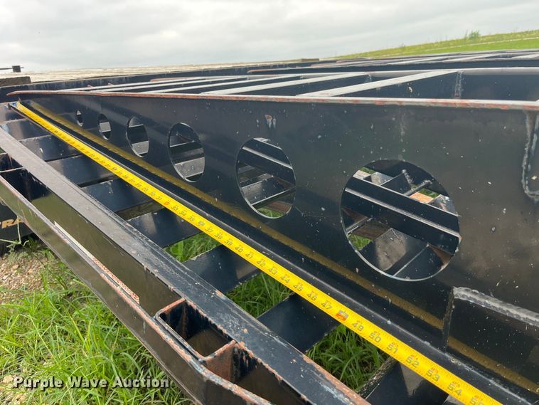 image for item EK8922 2011 Trailerman HHG8235F20 equipment trailer