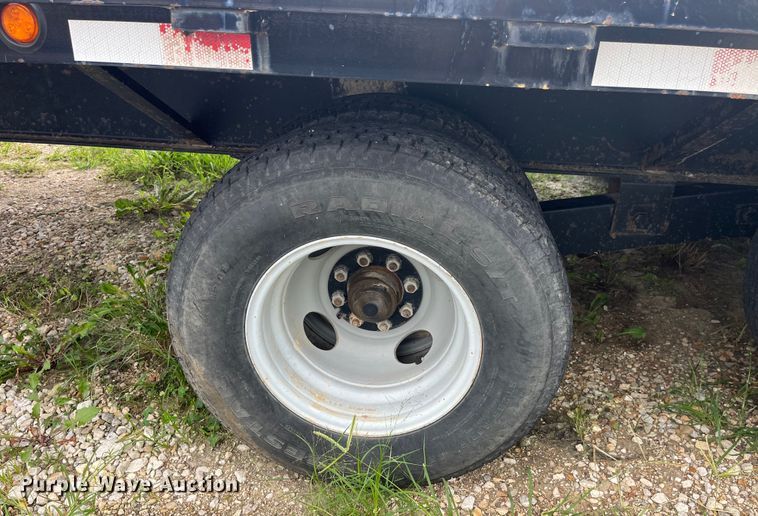 image for item EK8922 2011 Trailerman HHG8235F20 equipment trailer