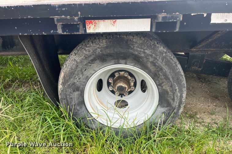 image for item EK8922 2011 Trailerman HHG8235F20 equipment trailer