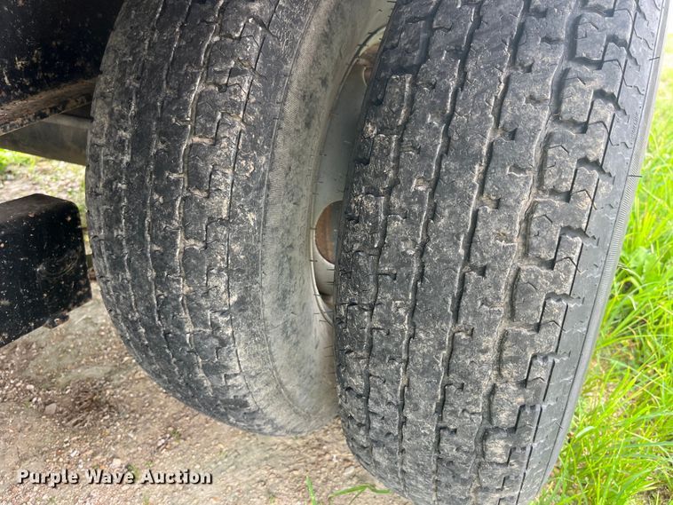 image for item EK8922 2011 Trailerman HHG8235F20 equipment trailer