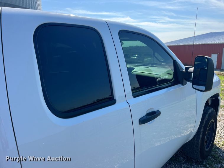 image for item EK8931 2011 Chevrolet  Silverado 1500 Ext. Cab pickup truck