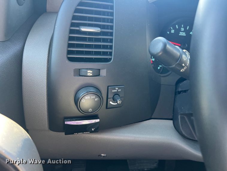 image for item EK8931 2011 Chevrolet  Silverado 1500 Ext. Cab pickup truck