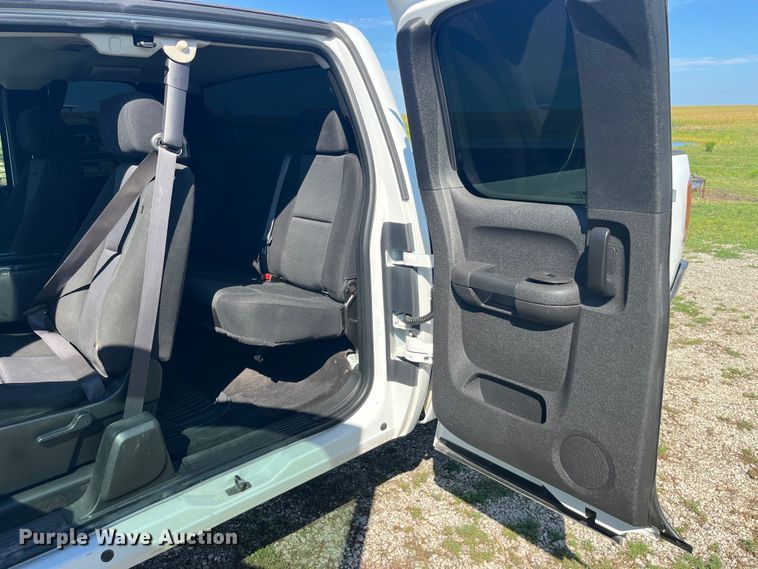 image for item EK8931 2011 Chevrolet  Silverado 1500 Ext. Cab pickup truck