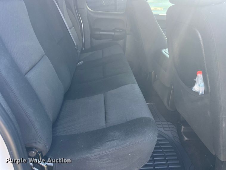 image for item EK8931 2011 Chevrolet  Silverado 1500 Ext. Cab pickup truck