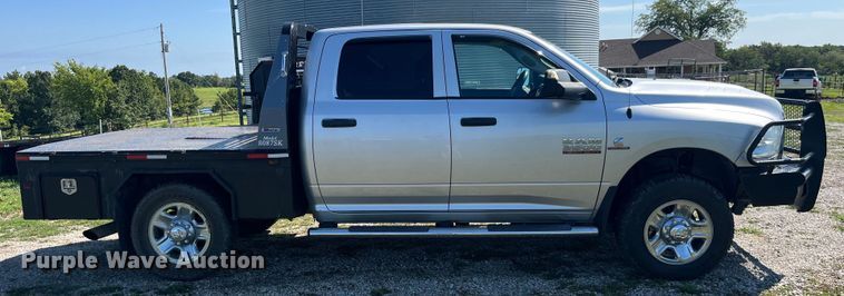 image for item EK8932 2015 Dodge Ram 3500HD Crew Cab flatbed pickup truck