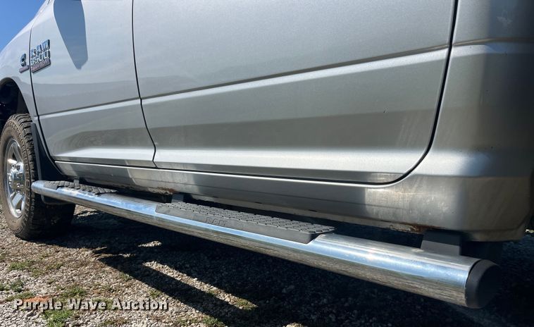 image for item EK8932 2015 Dodge Ram 3500HD Crew Cab flatbed pickup truck