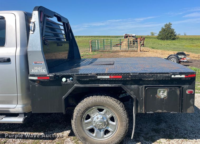 image for item EK8932 2015 Dodge Ram 3500HD Crew Cab flatbed pickup truck