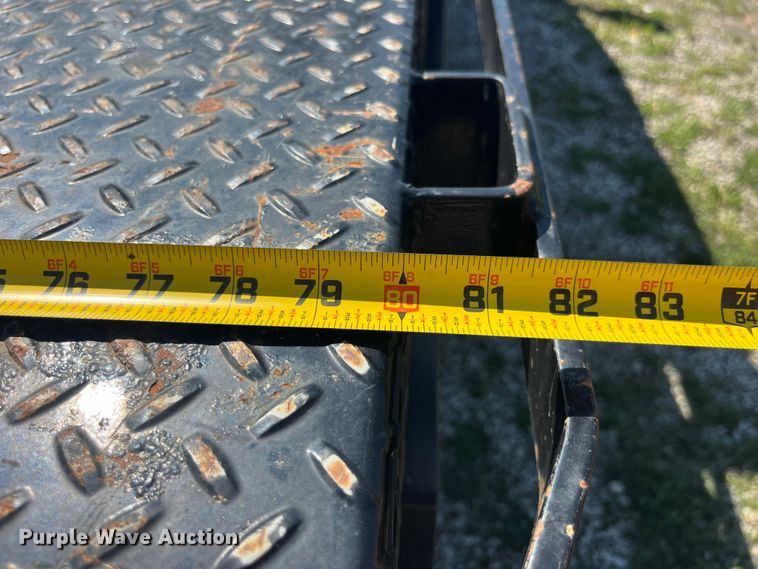 image for item EK8932 2015 Dodge Ram 3500HD Crew Cab flatbed pickup truck