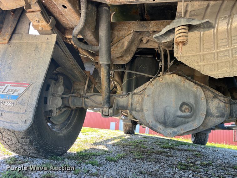 image for item EK8932 2015 Dodge Ram 3500HD Crew Cab flatbed pickup truck