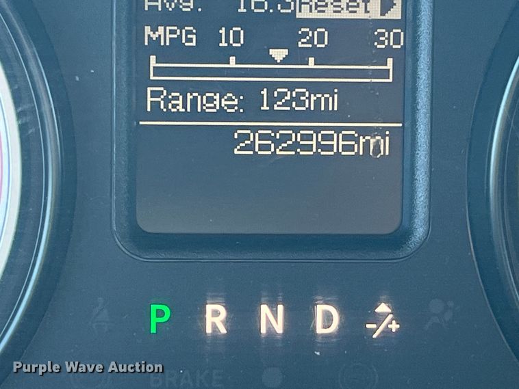 image for item EK8932 2015 Dodge Ram 3500HD Crew Cab flatbed pickup truck