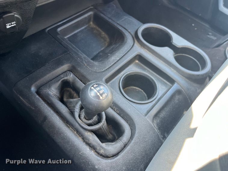 image for item EK8932 2015 Dodge Ram 3500HD Crew Cab flatbed pickup truck