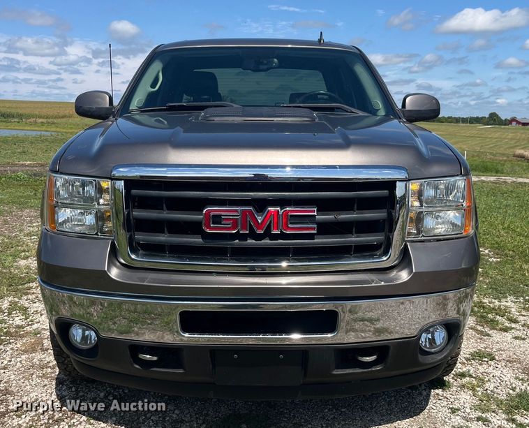 image for item EK8934 2012 GMC Sierra 2500HD Crew Cab pickup truck