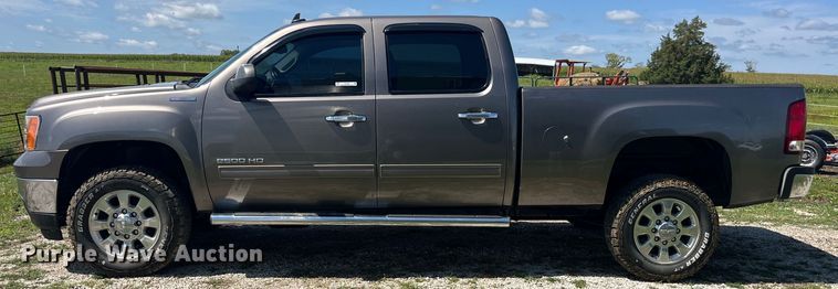 image for item EK8934 2012 GMC Sierra 2500HD Crew Cab pickup truck
