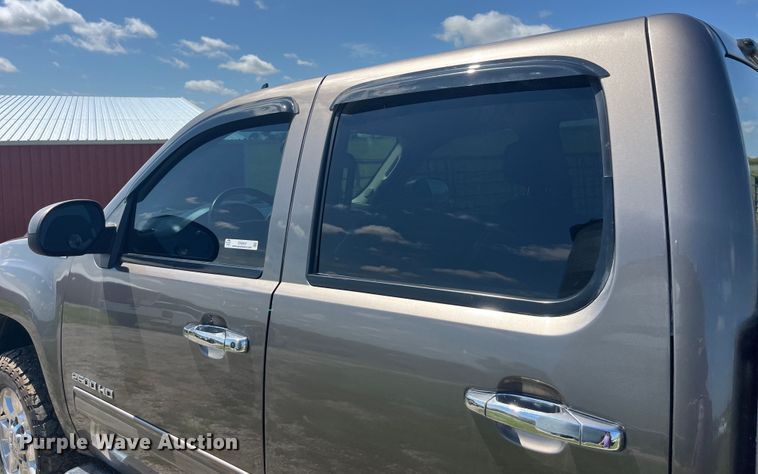 image for item EK8934 2012 GMC Sierra 2500HD Crew Cab pickup truck