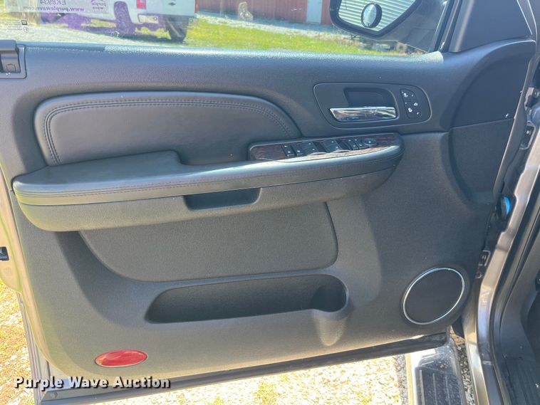 image for item EK8934 2012 GMC Sierra 2500HD Crew Cab pickup truck