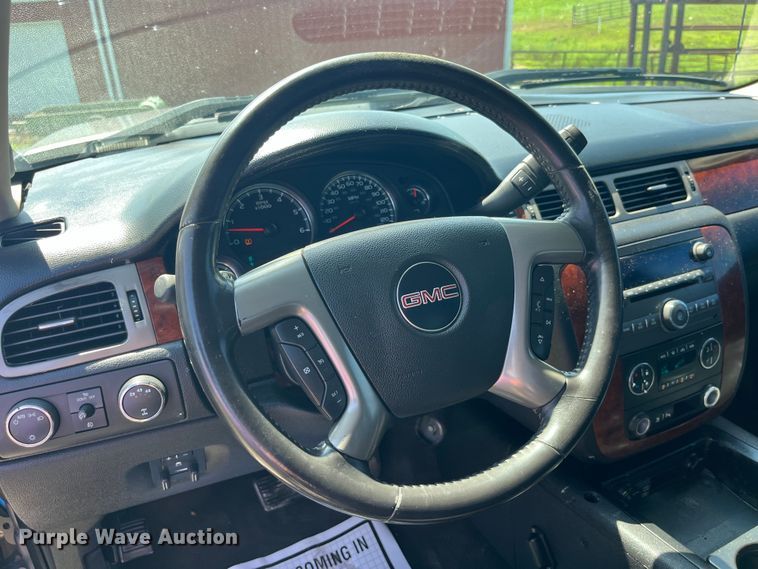 image for item EK8934 2012 GMC Sierra 2500HD Crew Cab pickup truck