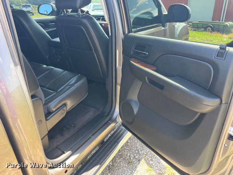 image for item EK8934 2012 GMC Sierra 2500HD Crew Cab pickup truck