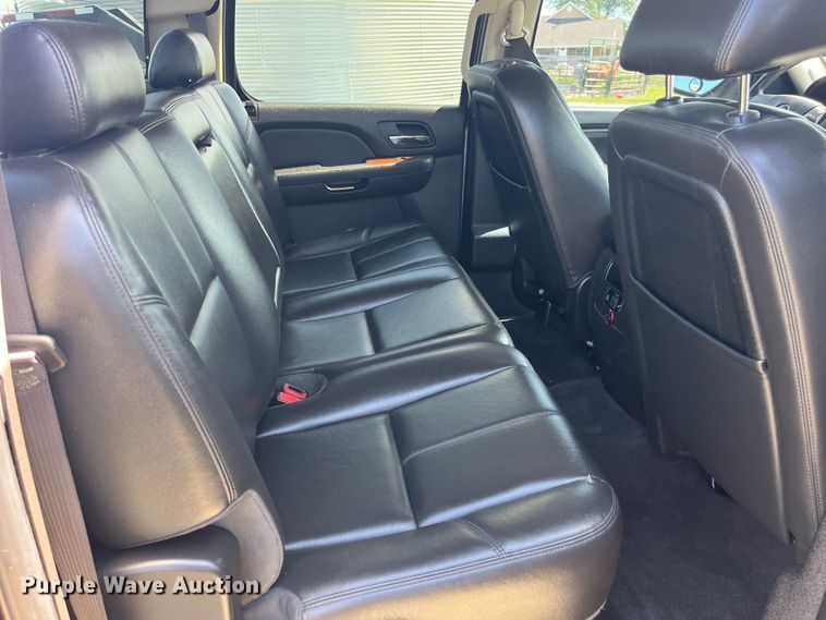 image for item EK8934 2012 GMC Sierra 2500HD Crew Cab pickup truck