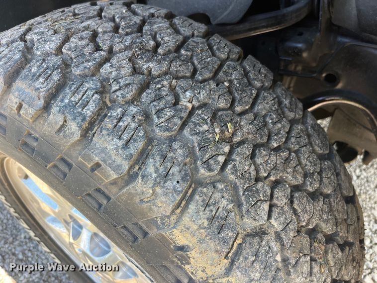 image for item EK8934 2012 GMC Sierra 2500HD Crew Cab pickup truck