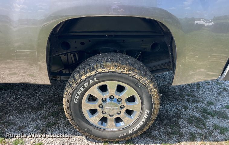 image for item EK8934 2012 GMC Sierra 2500HD Crew Cab pickup truck