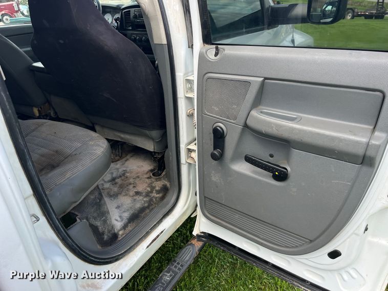 image for item EK8949 2008 Sterling Bullet 5500 flatbed truck