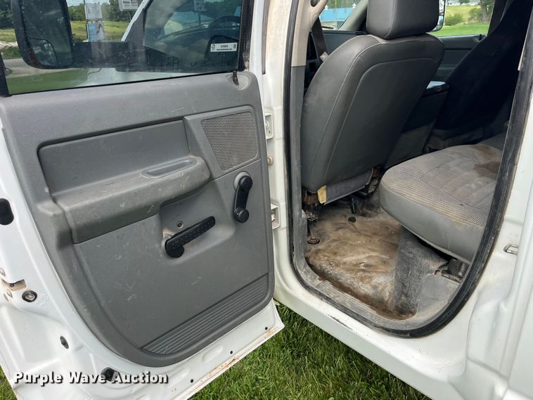 image for item EK8949 2008 Sterling Bullet 5500 flatbed truck