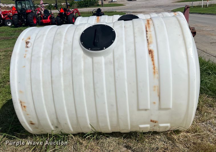 image for item EK8952 (2) poly tanks