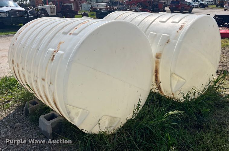 image for item EK8952 (2) poly tanks