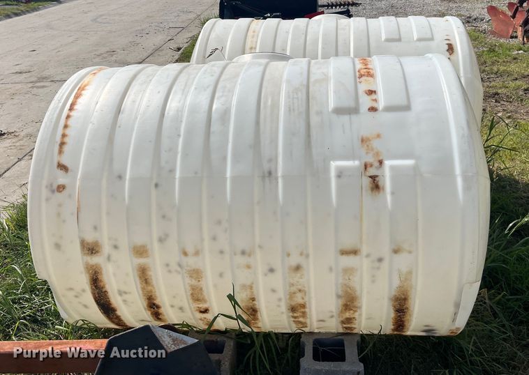 image for item EK8952 (2) poly tanks