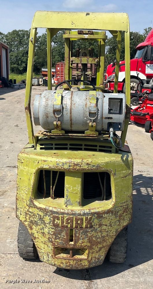 image for item EK8955 Clark C500Y30 forklift