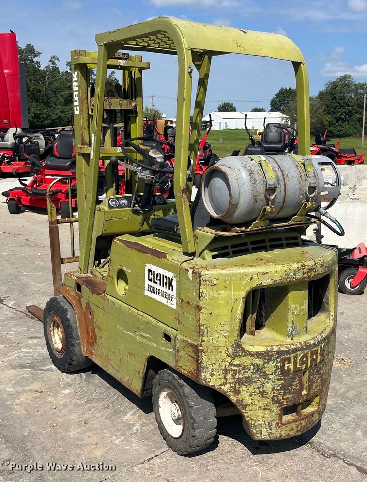 image for item EK8955 Clark C500Y30 forklift