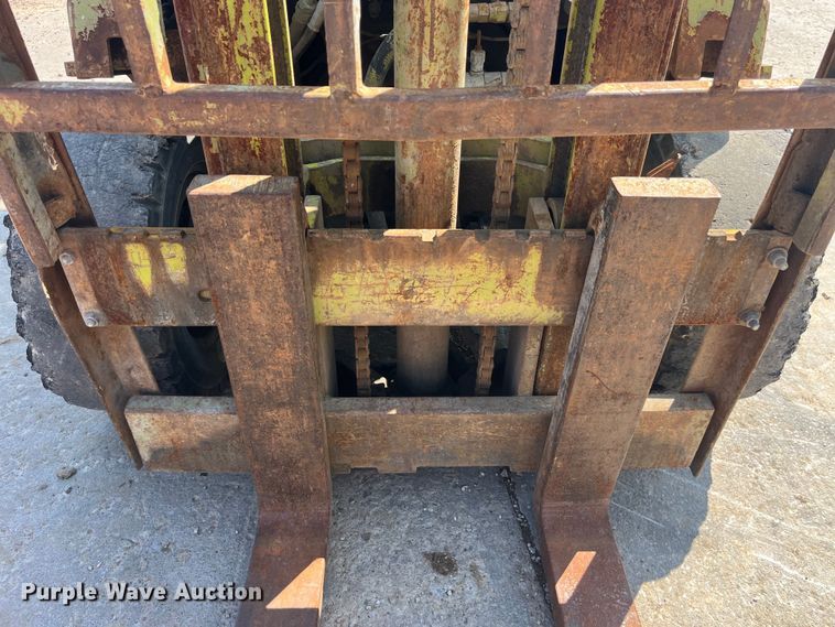 image for item EK8955 Clark C500Y30 forklift