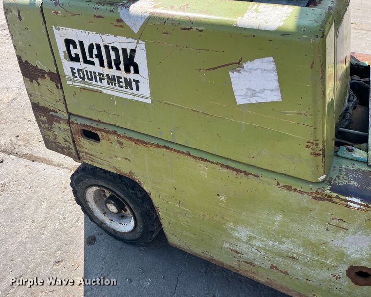 image for item EK8955 Clark C500Y30 forklift