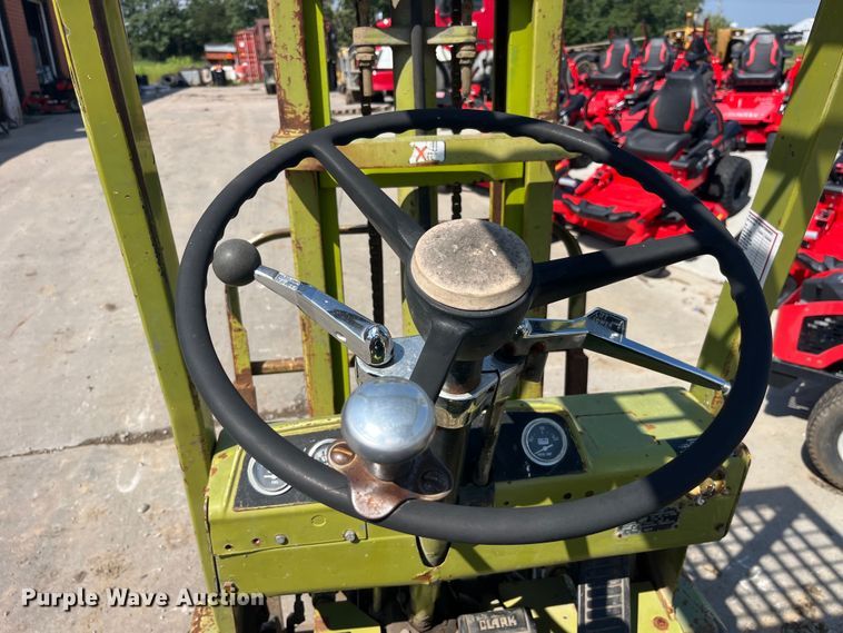 image for item EK8955 Clark C500Y30 forklift