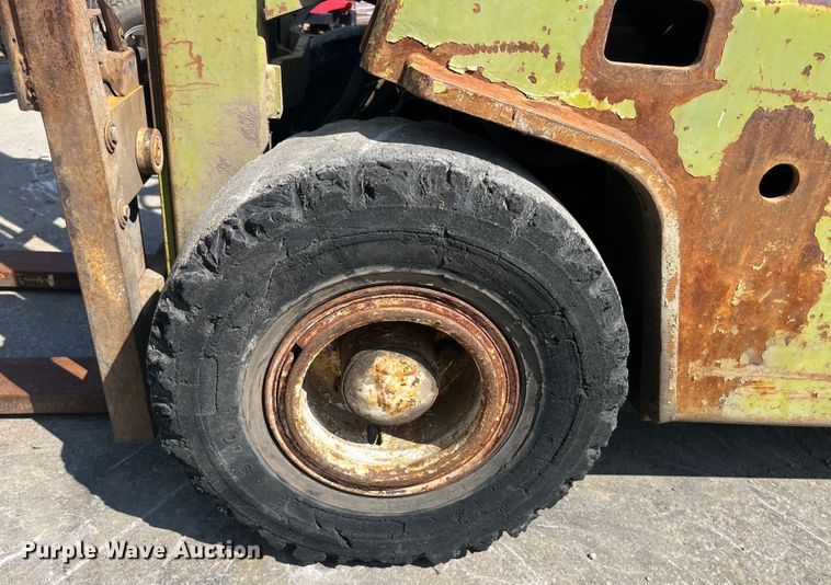 image for item EK8955 Clark C500Y30 forklift