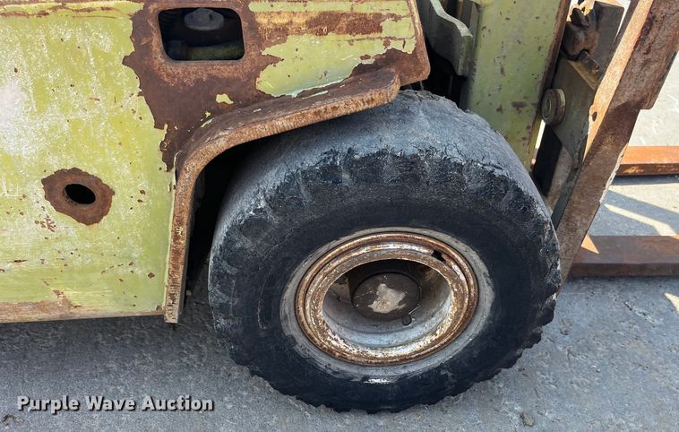 image for item EK8955 Clark C500Y30 forklift