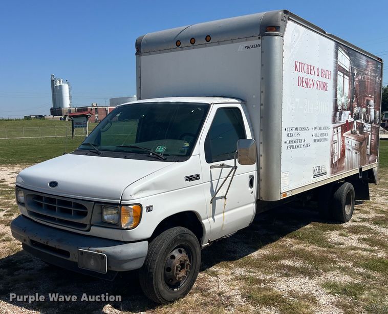 image for item EK8971 2002 Ford E450 Super Duty box truck