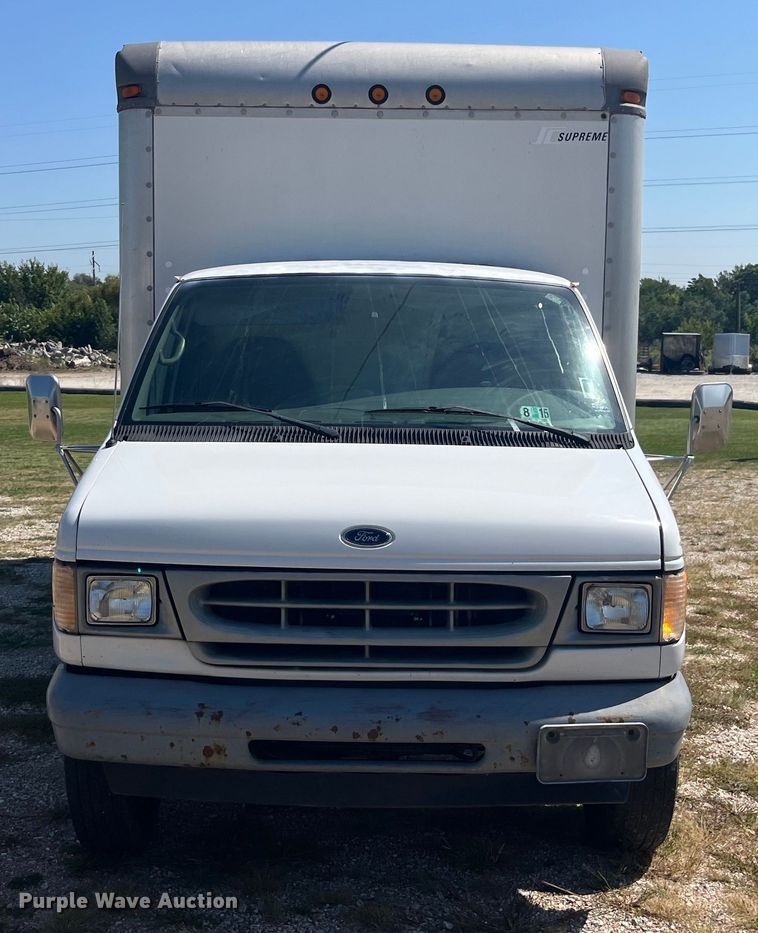 image for item EK8971 2002 Ford E450 Super Duty box truck