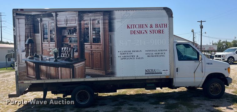image for item EK8971 2002 Ford E450 Super Duty box truck