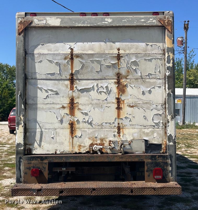 image for item EK8971 2002 Ford E450 Super Duty box truck