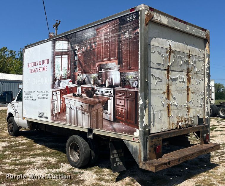 image for item EK8971 2002 Ford E450 Super Duty box truck