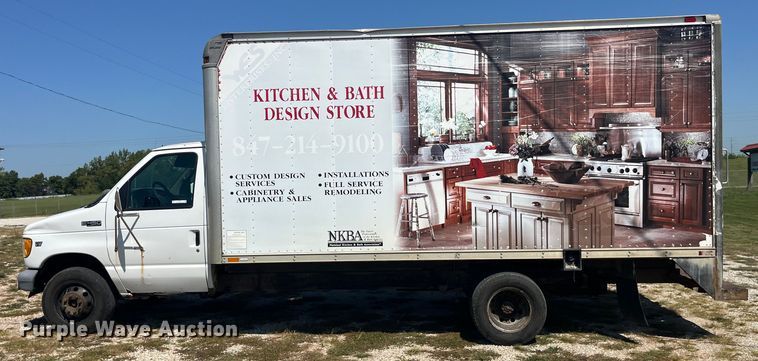 image for item EK8971 2002 Ford E450 Super Duty box truck