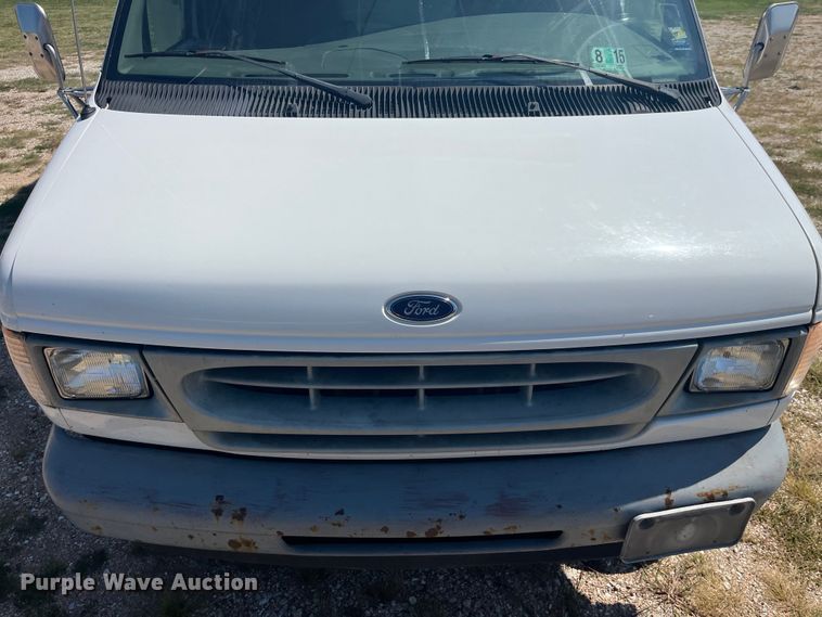 image for item EK8971 2002 Ford E450 Super Duty box truck
