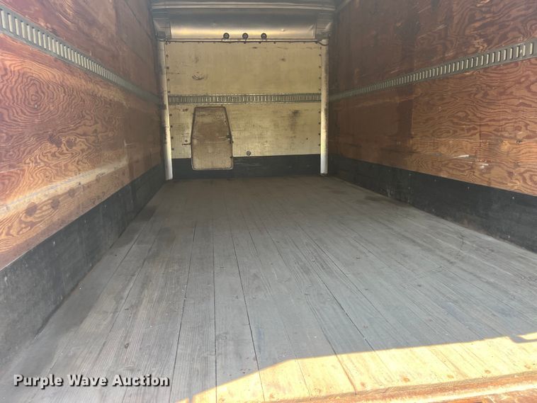 image for item EK8971 2002 Ford E450 Super Duty box truck