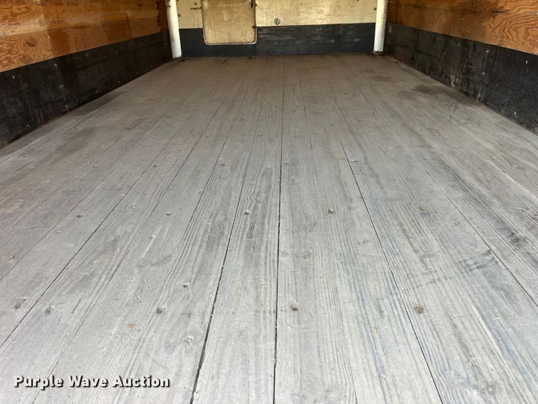 image for item EK8971 2002 Ford E450 Super Duty box truck